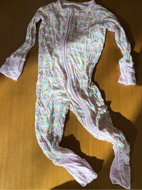 Little Sleepies Pastel Rainbows Zippy